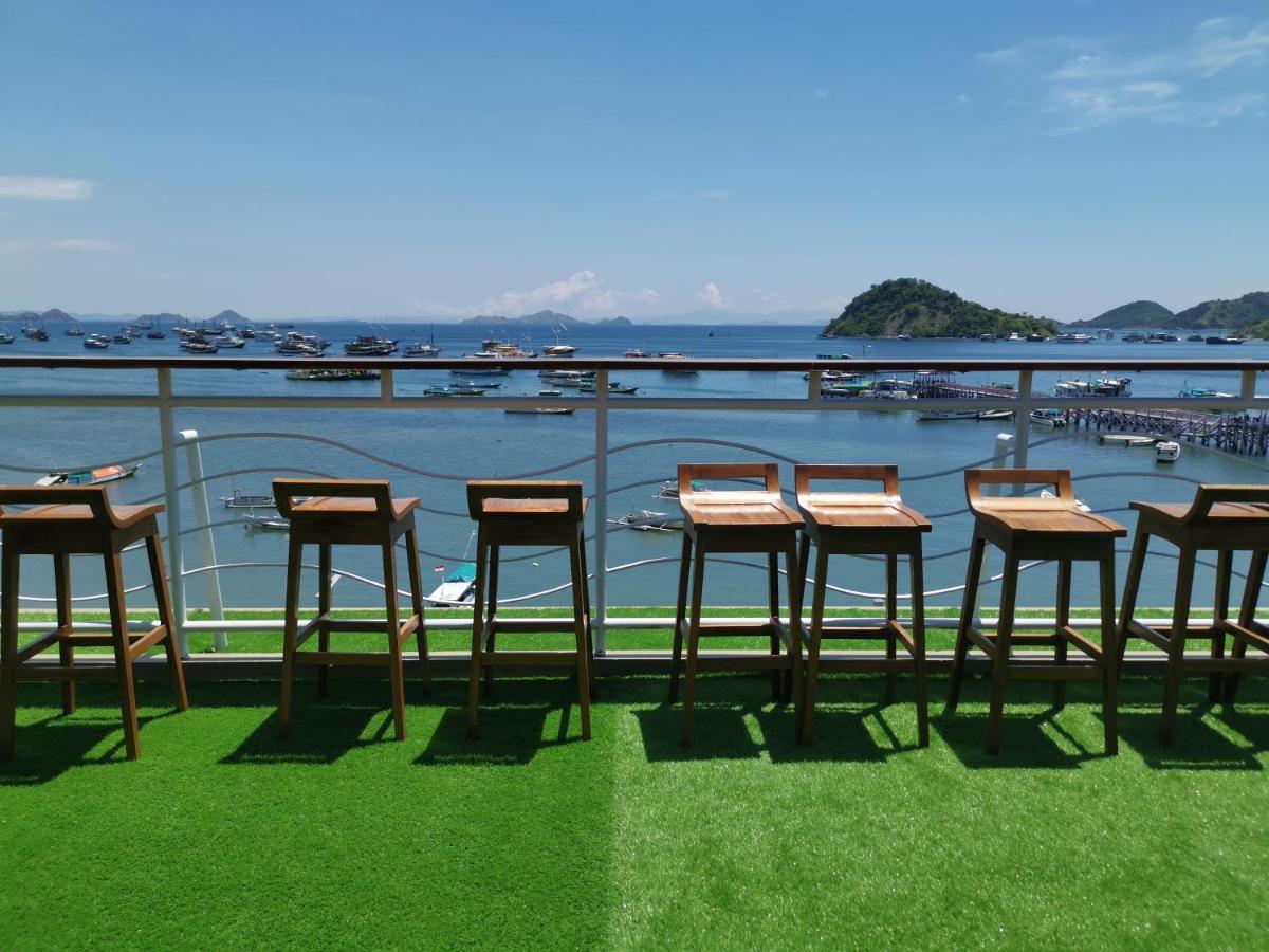 Hotel Flamingo Avia Labuan Bajo Extérieur photo